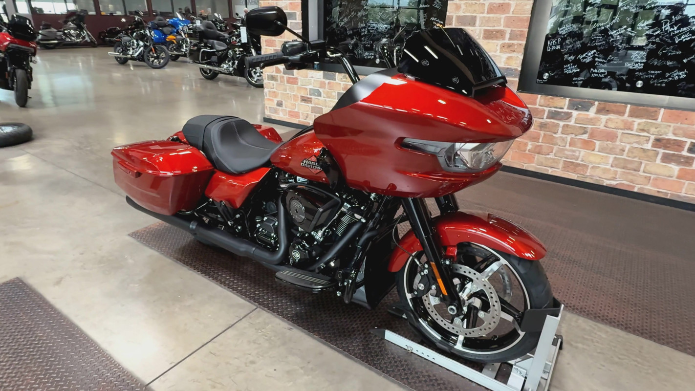 Road Glide®
