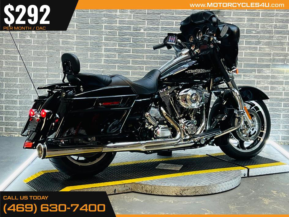 Street Glide®