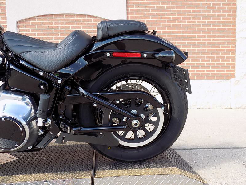 Street Bob®