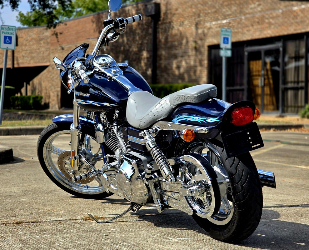 Dyna® Wide Glide® 3
