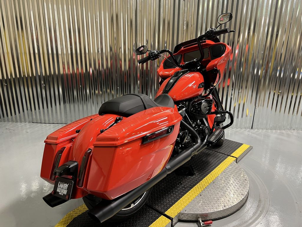 Road Glide®