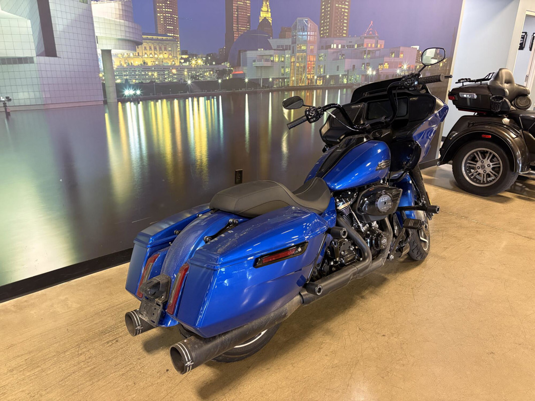 Road Glide®