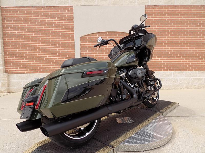 Road Glide®