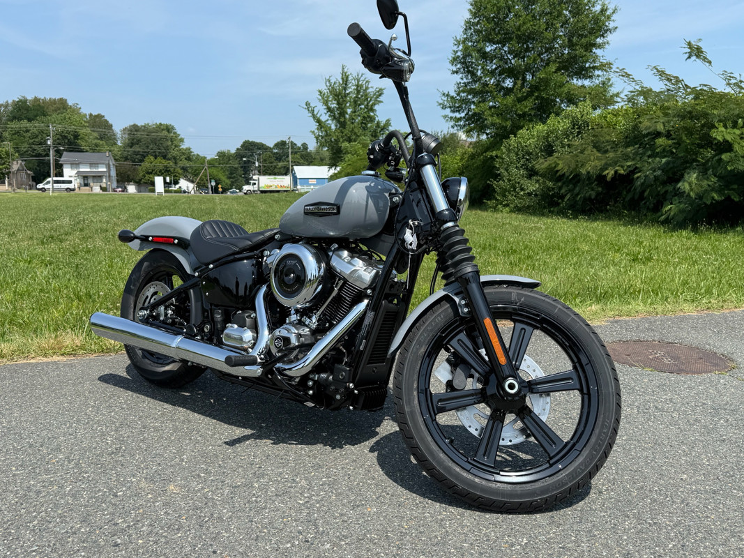 Street Bob®