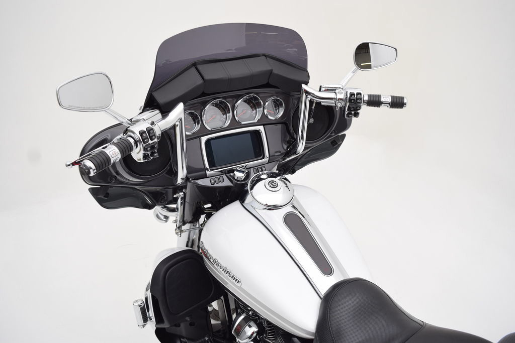 CVO Tri Glide® Ultra