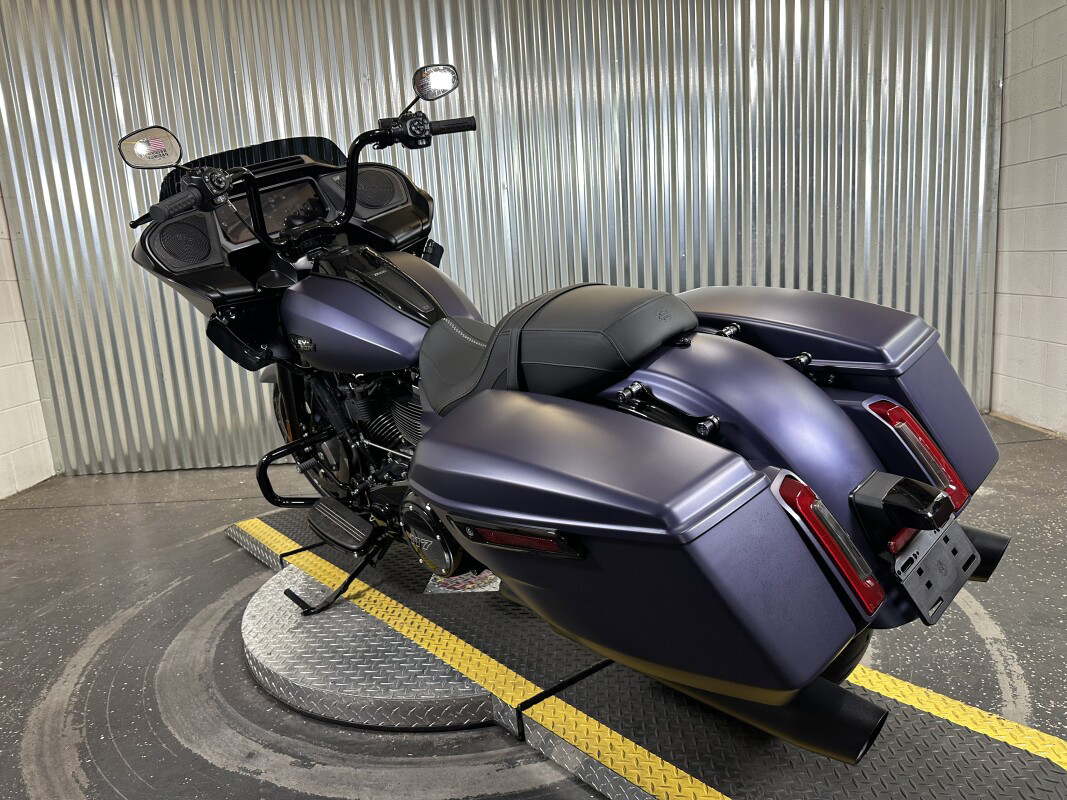 Road Glide®