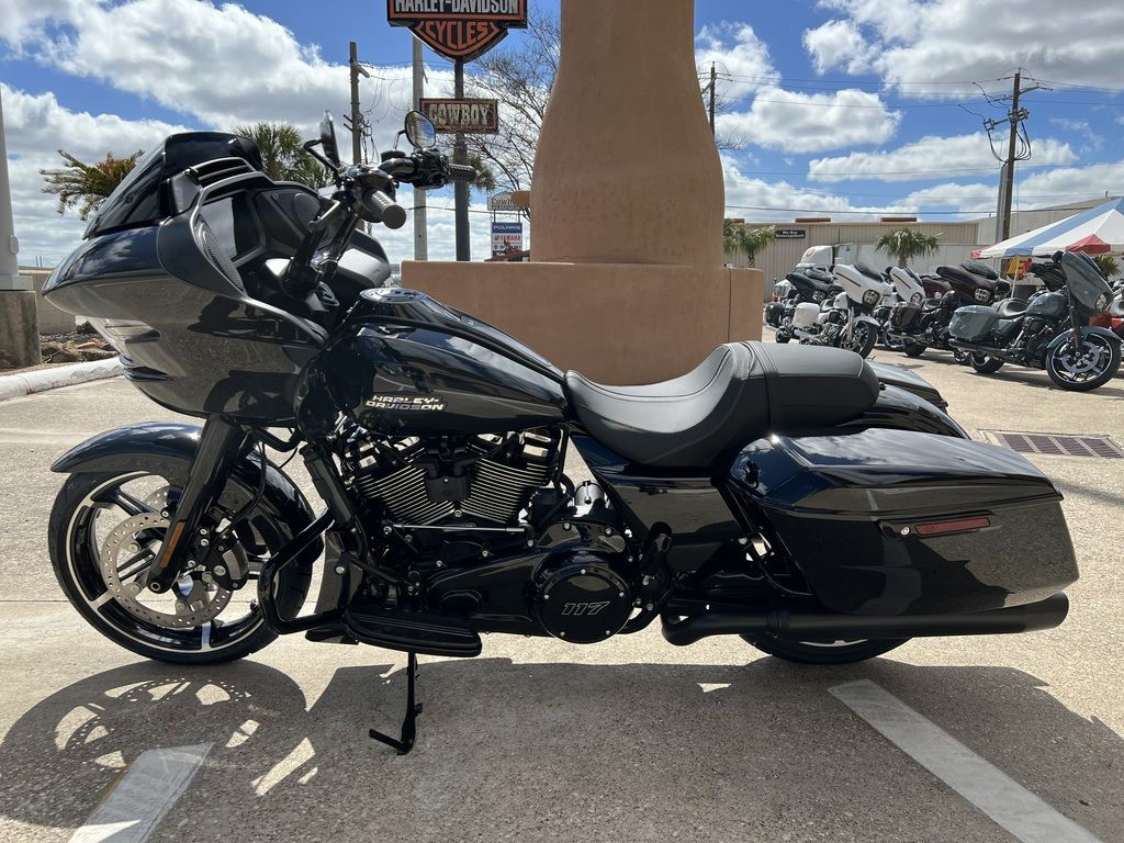 Road Glide®