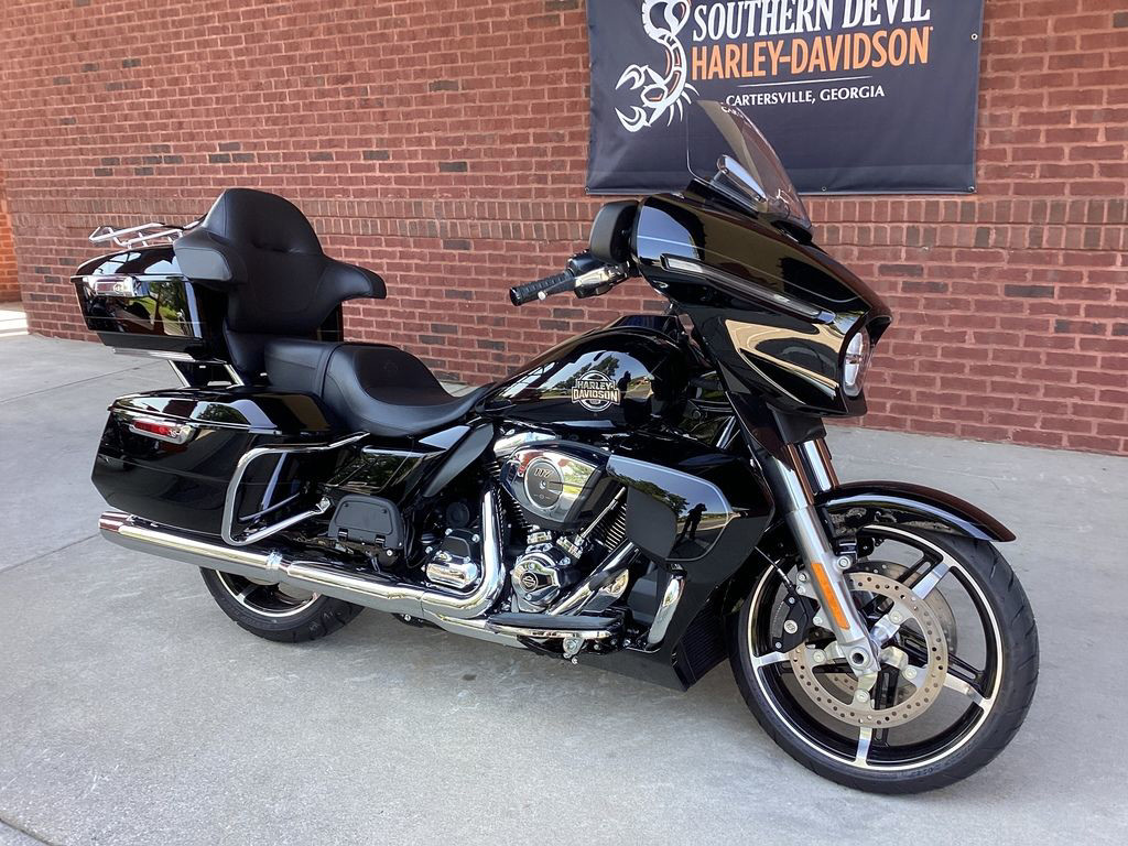 Street Glide® Ultra
