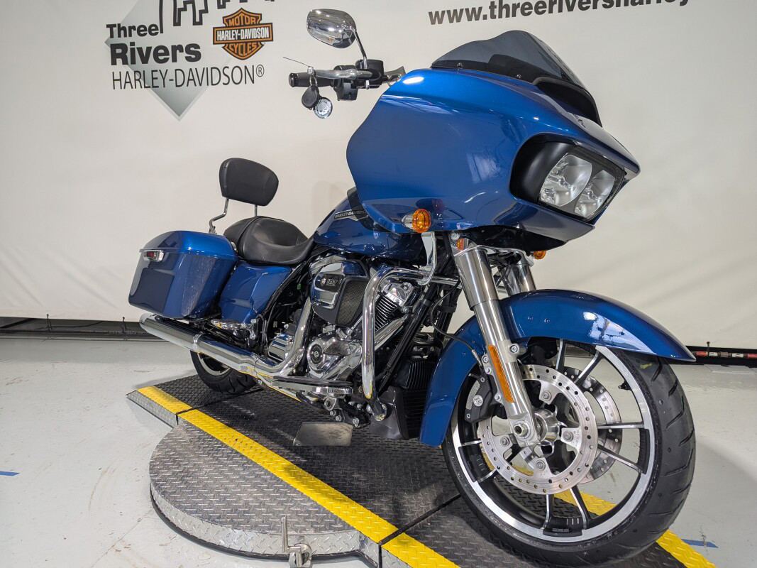 Road Glide®