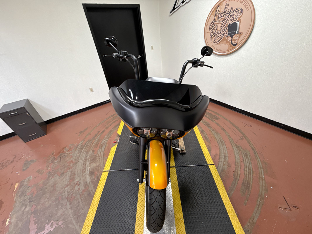 Road Glide® Custom