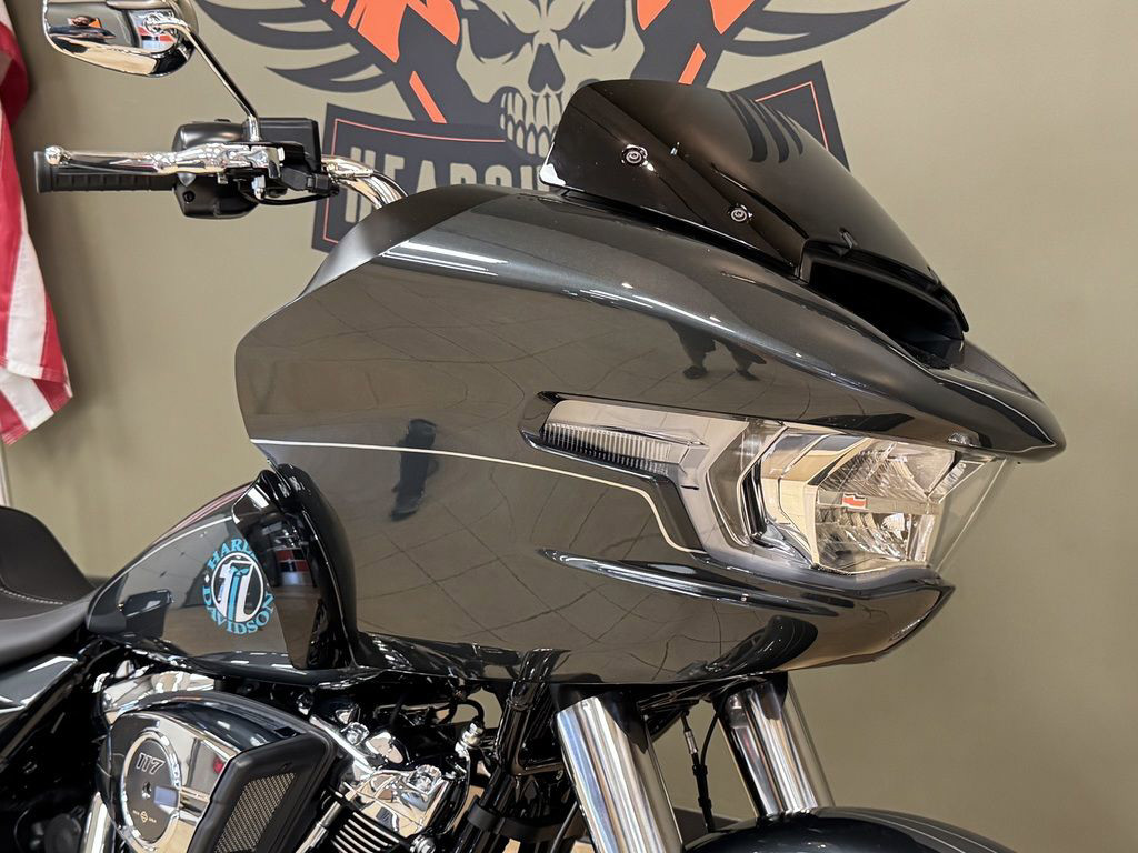 Road Glide®
