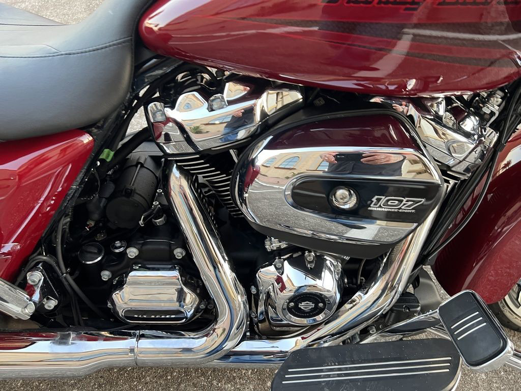 Road Glide®