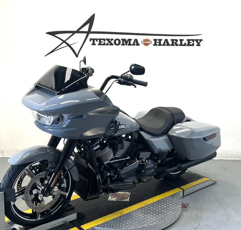 Road Glide®