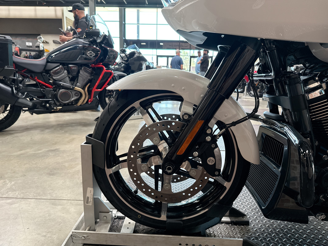 Road Glide®