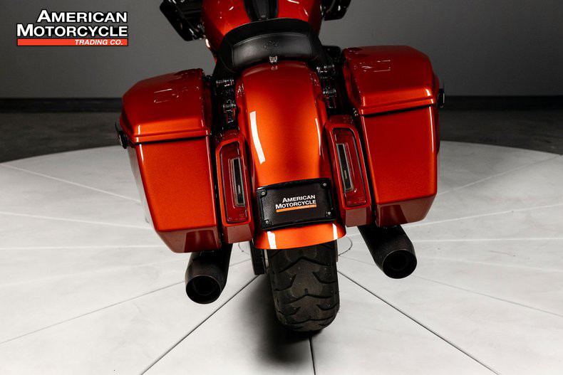 Road Glide®