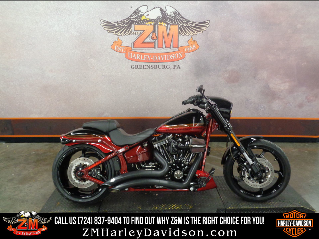 CVO® Pro Street Breakout®