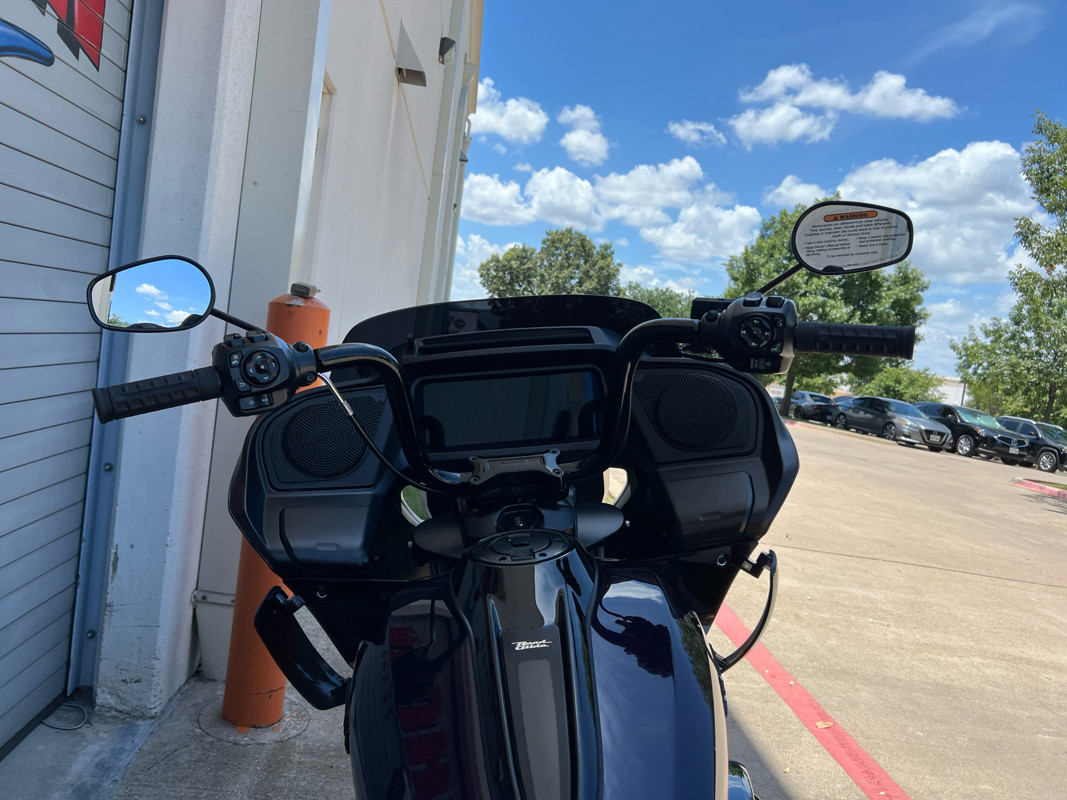 Road Glide®