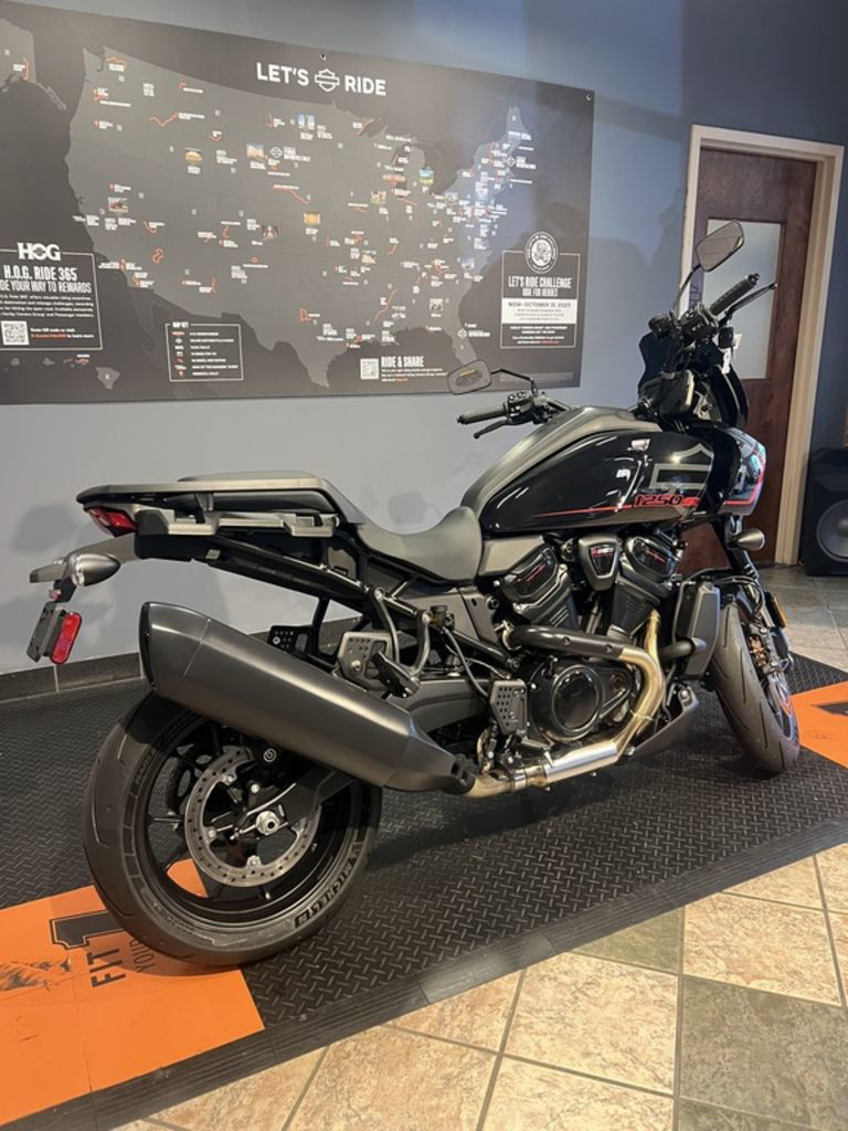 Pan America® 1250 ST