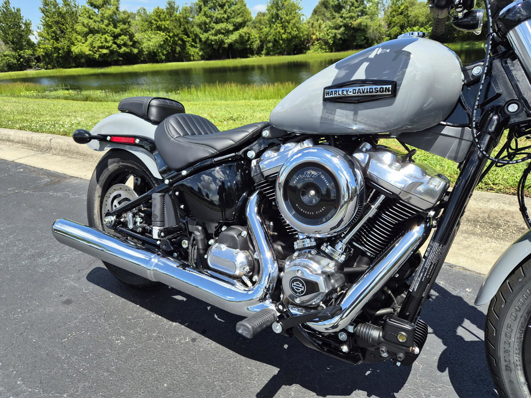Street Bob®