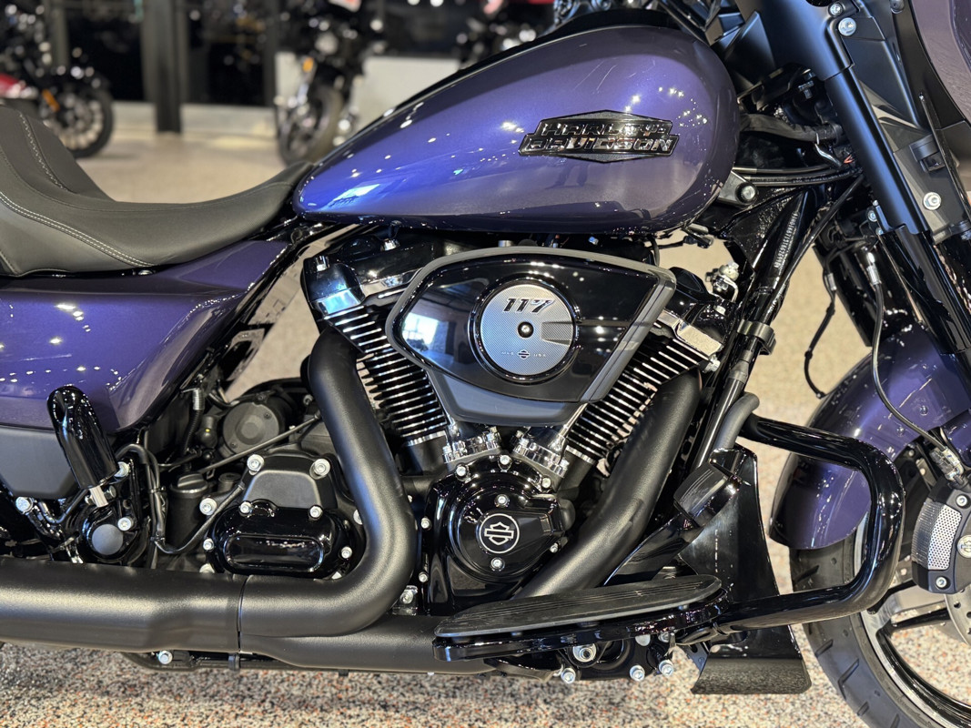 Street Glide®