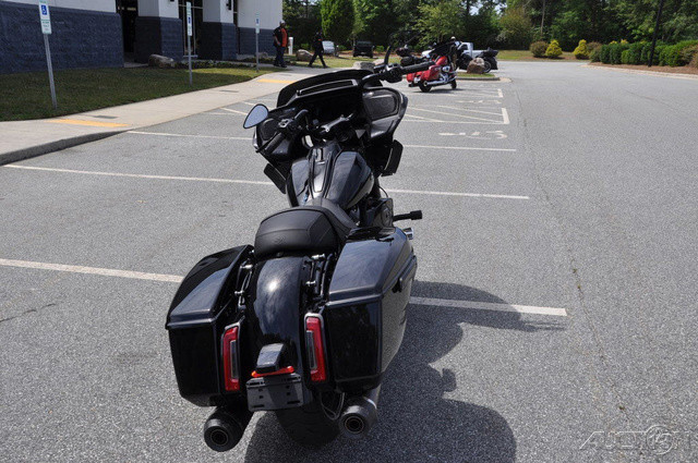 Road Glide®