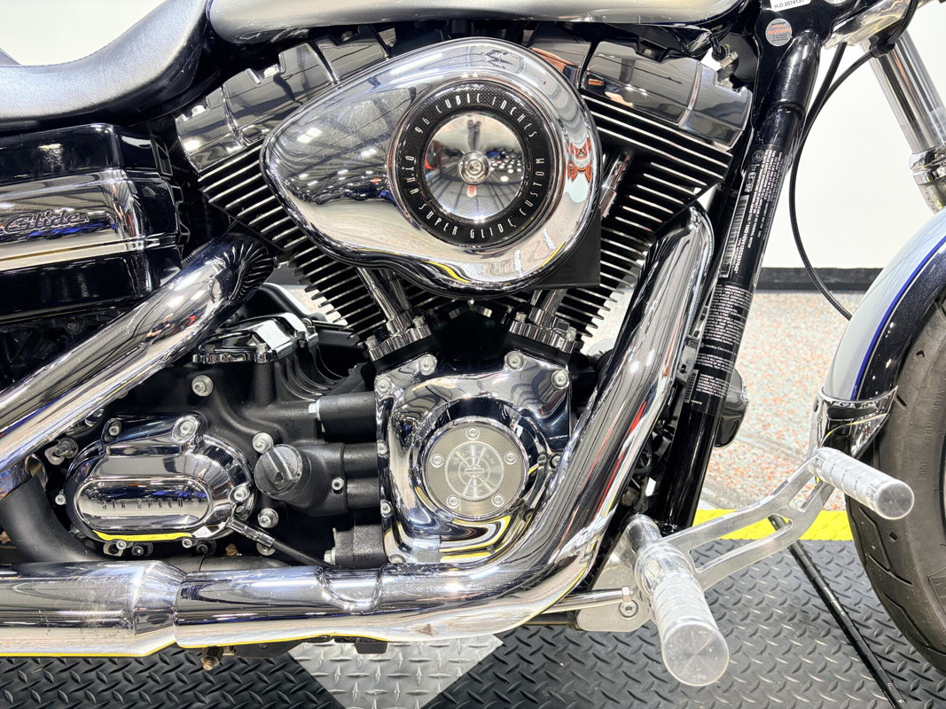 Dyna® Super Glide Custom