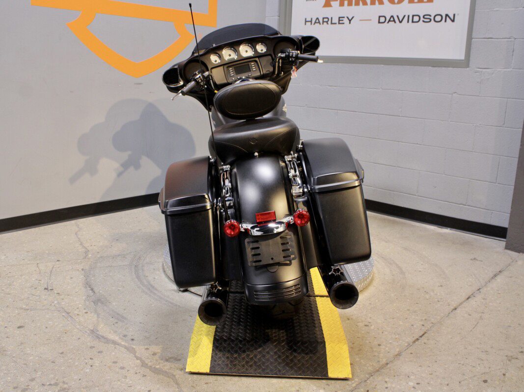 Street Glide®