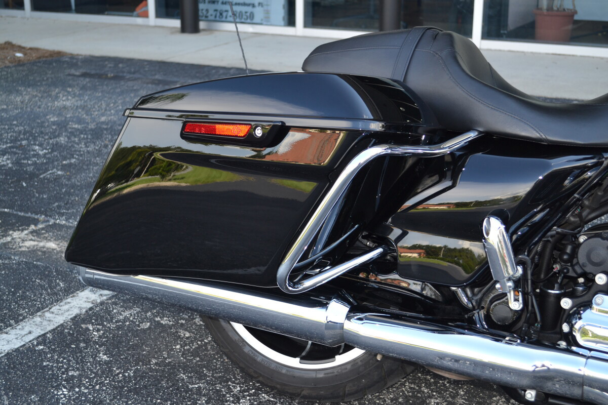 Street Glide®