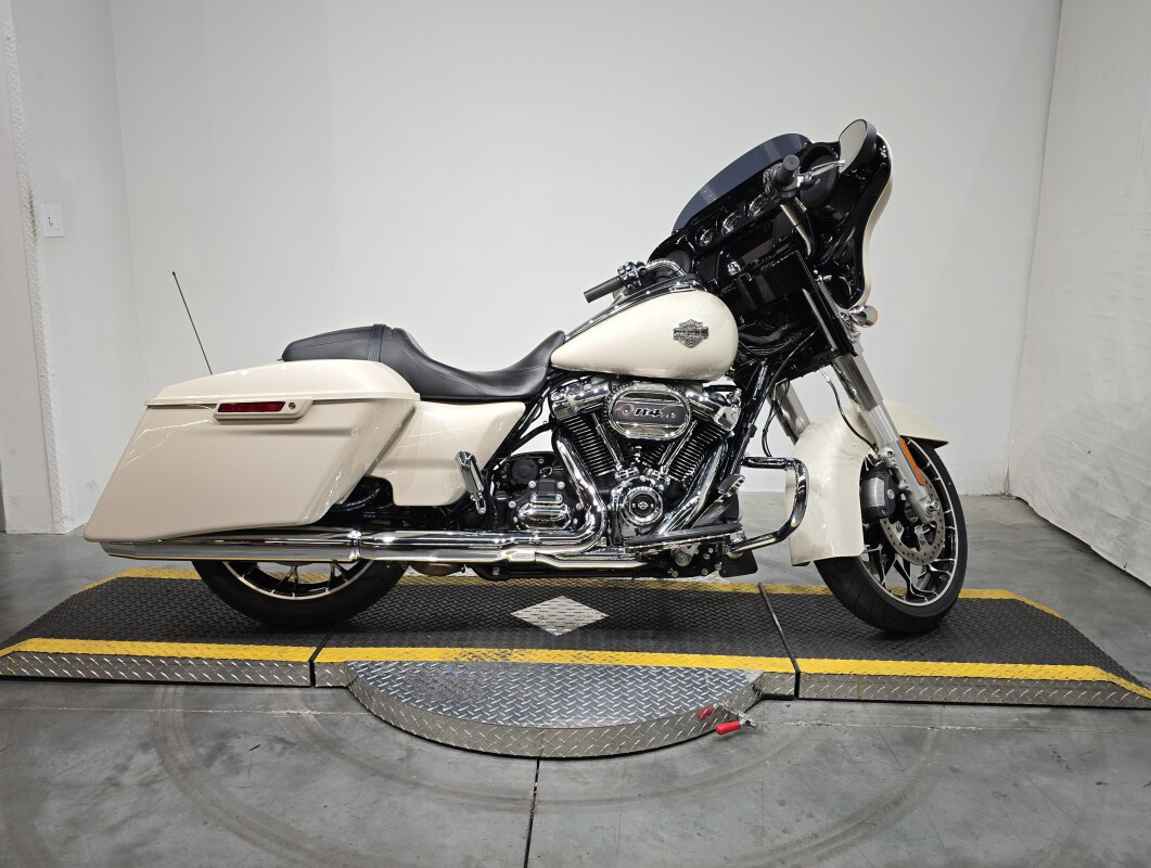 Street Glide® Special