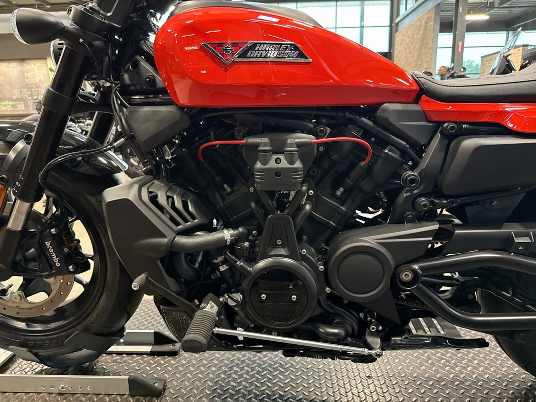 Sportster® S