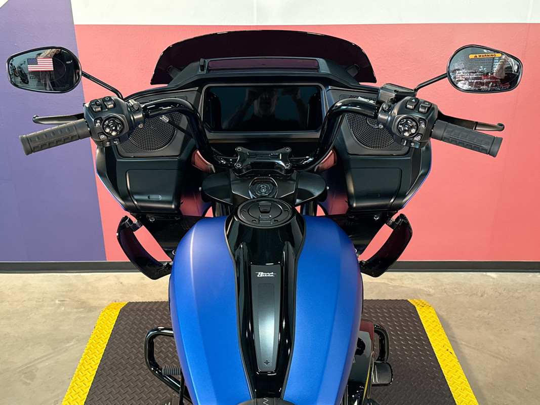 Road Glide®