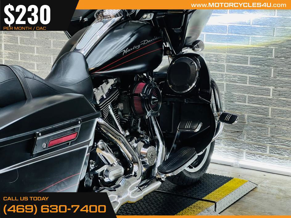 Road Glide® Custom