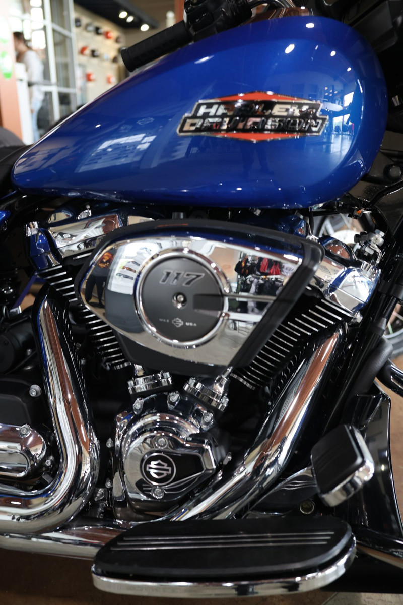 Street Glide®