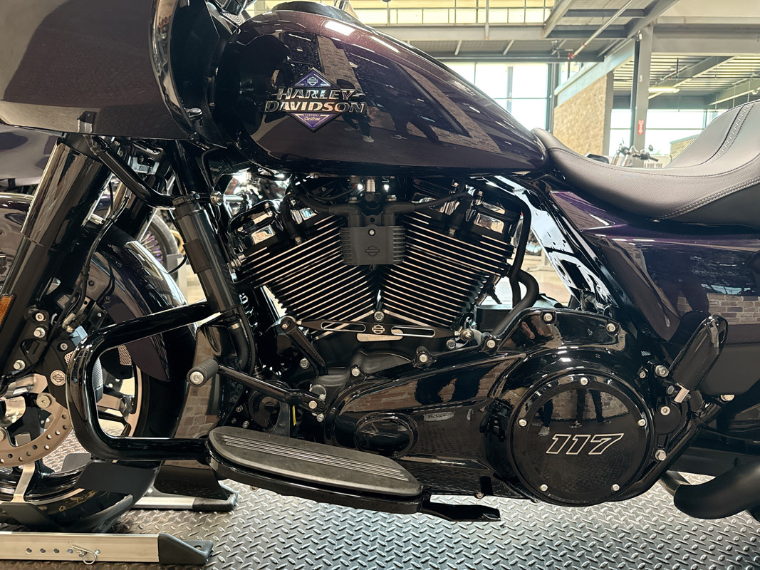Road Glide®