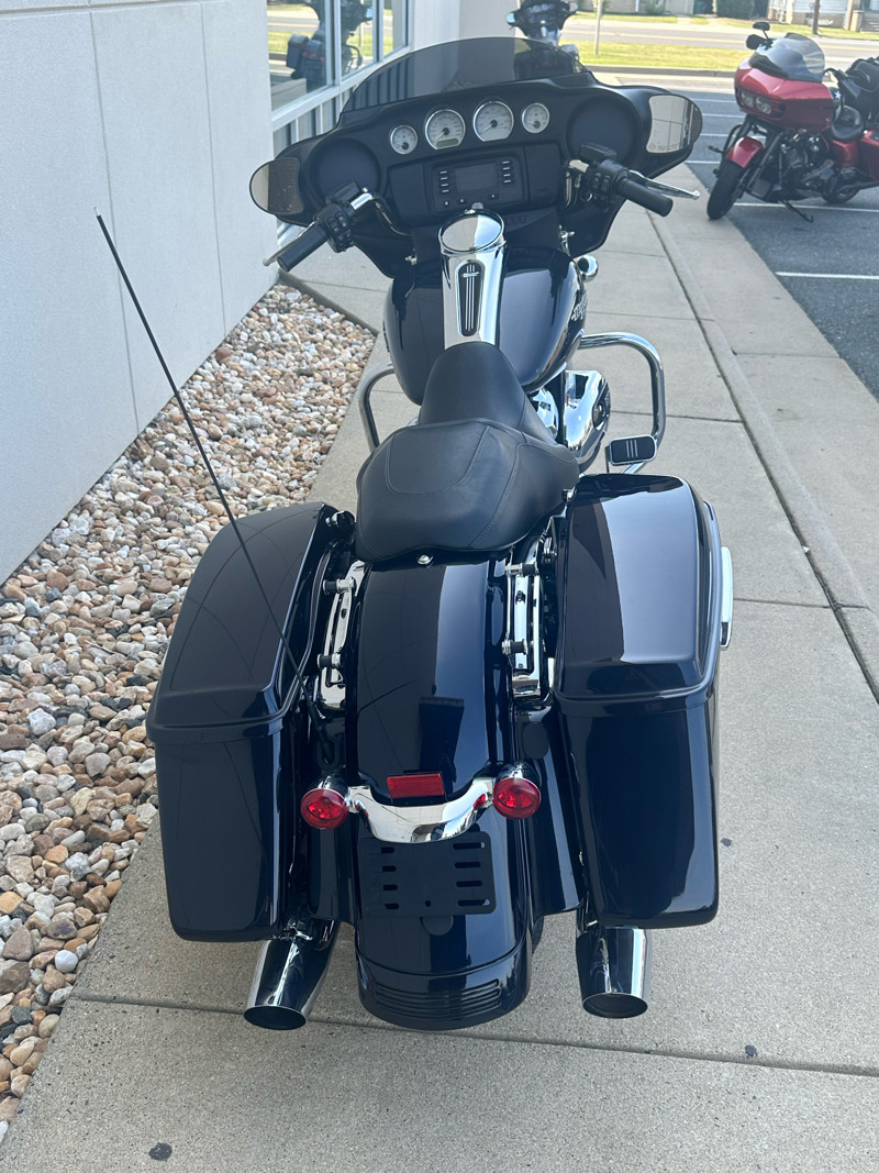 Street Glide®