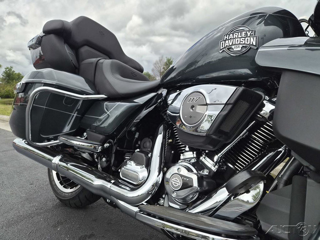 Street Glide® Limited