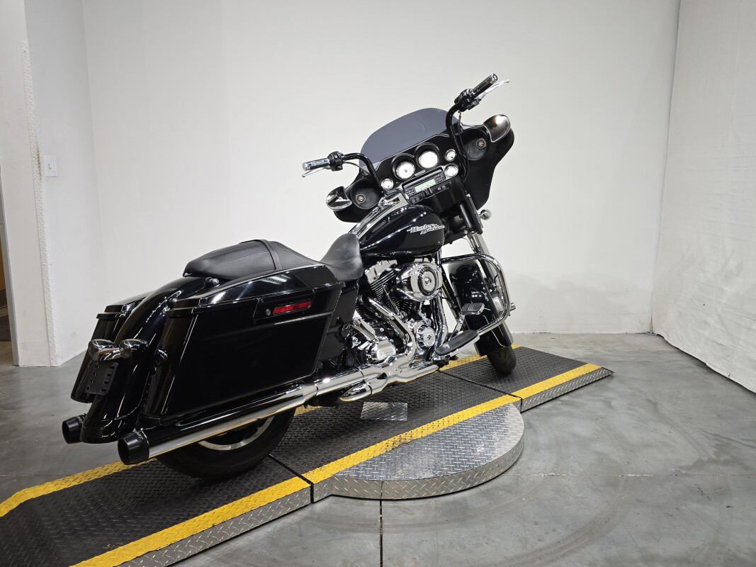 Street Glide®
