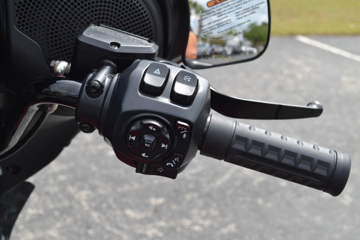 Street Glide®