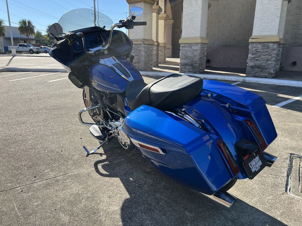 Road Glide®