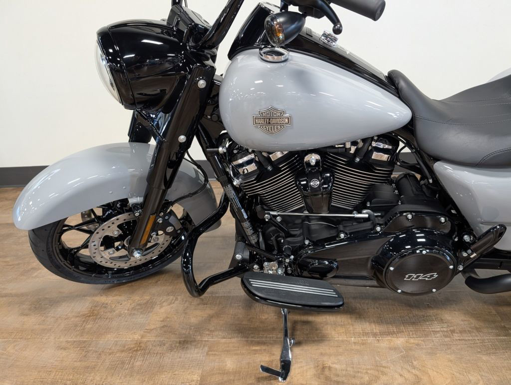 Road King® Special