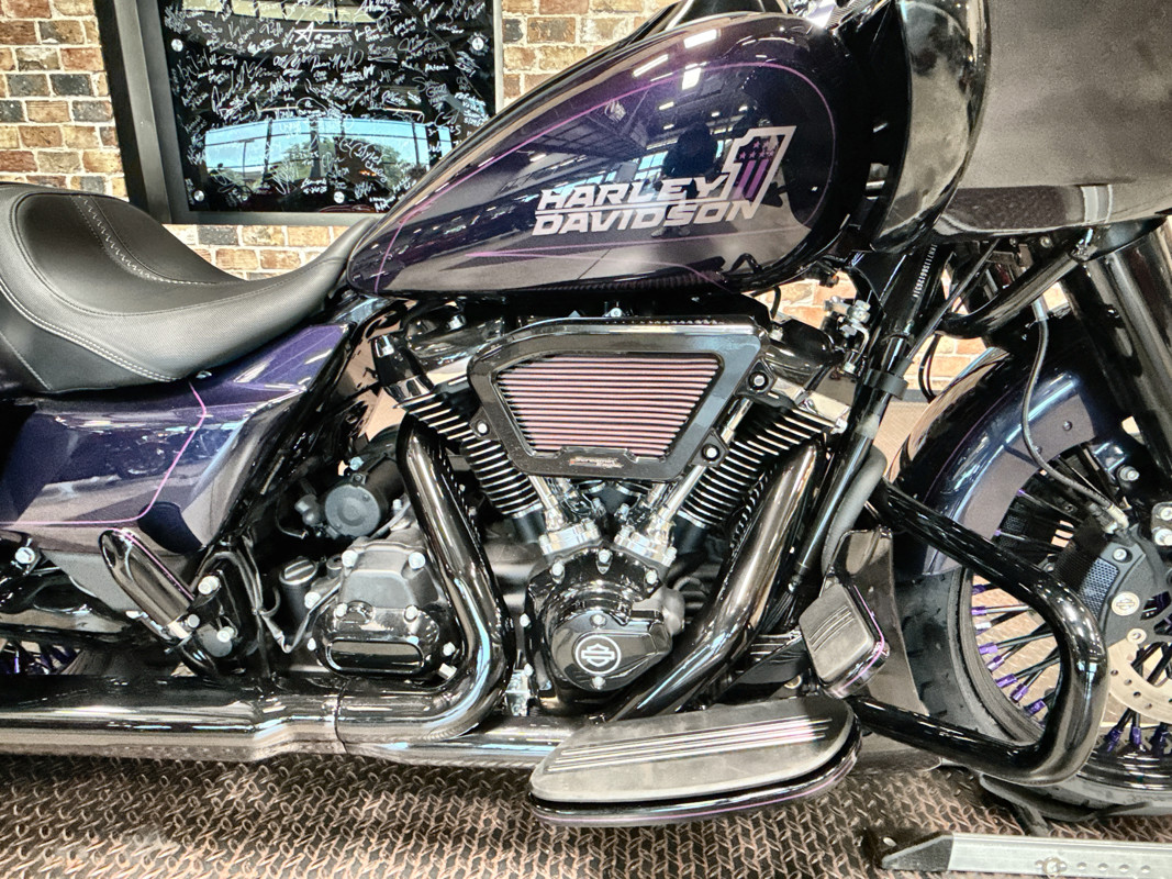 Road Glide®