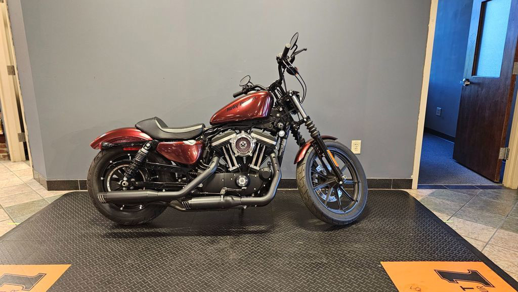 Iron 883®