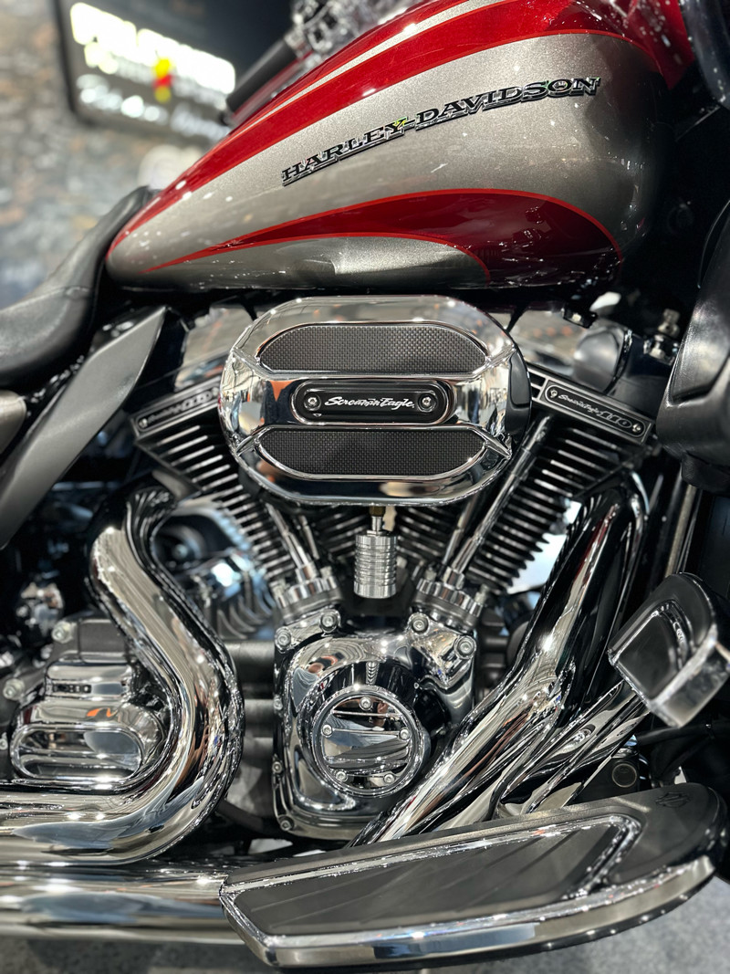 CVO® Road Glide® Ultra
