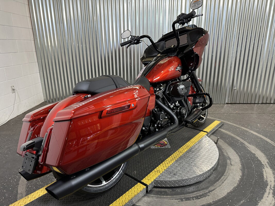 Road Glide®