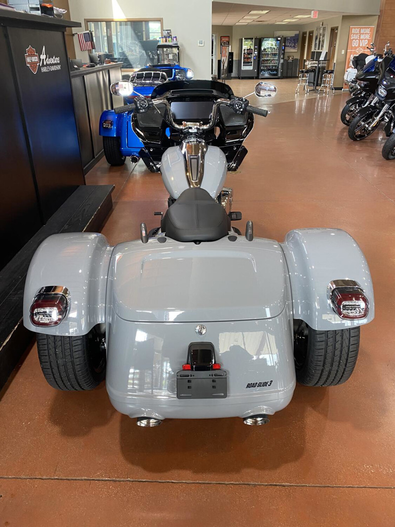 Road Glide® 3