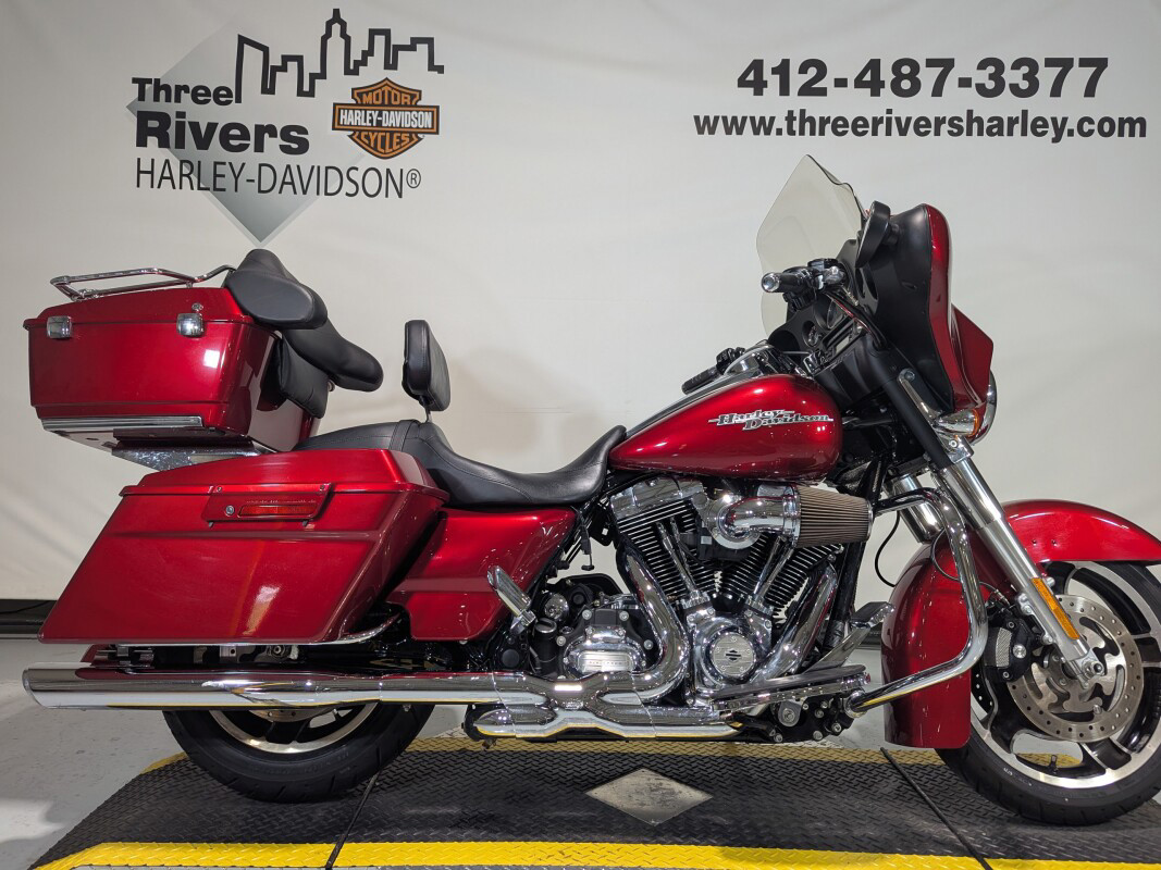 Street Glide®
