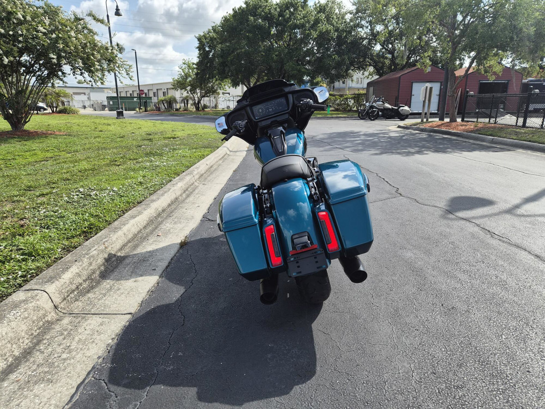 Street Glide®