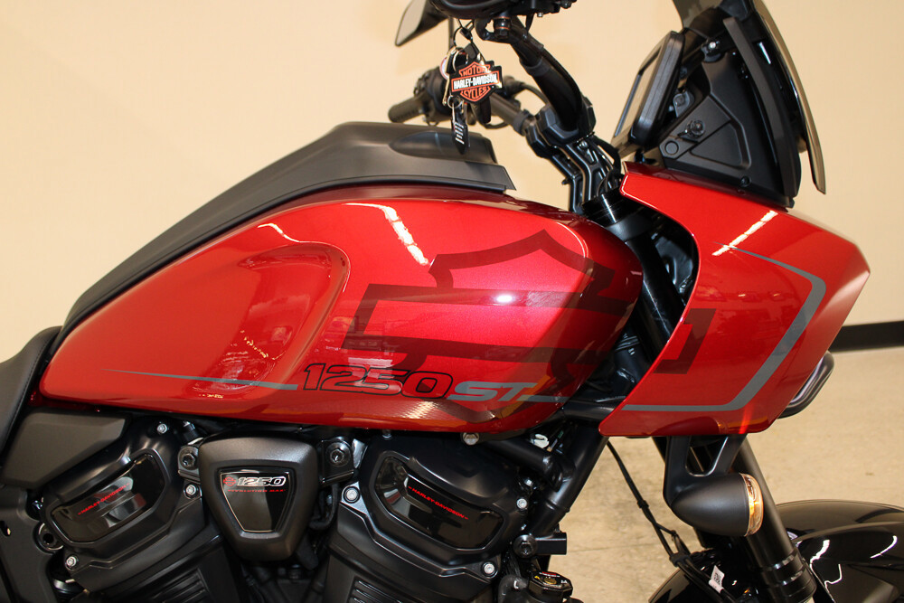 Pan America® 1250 ST