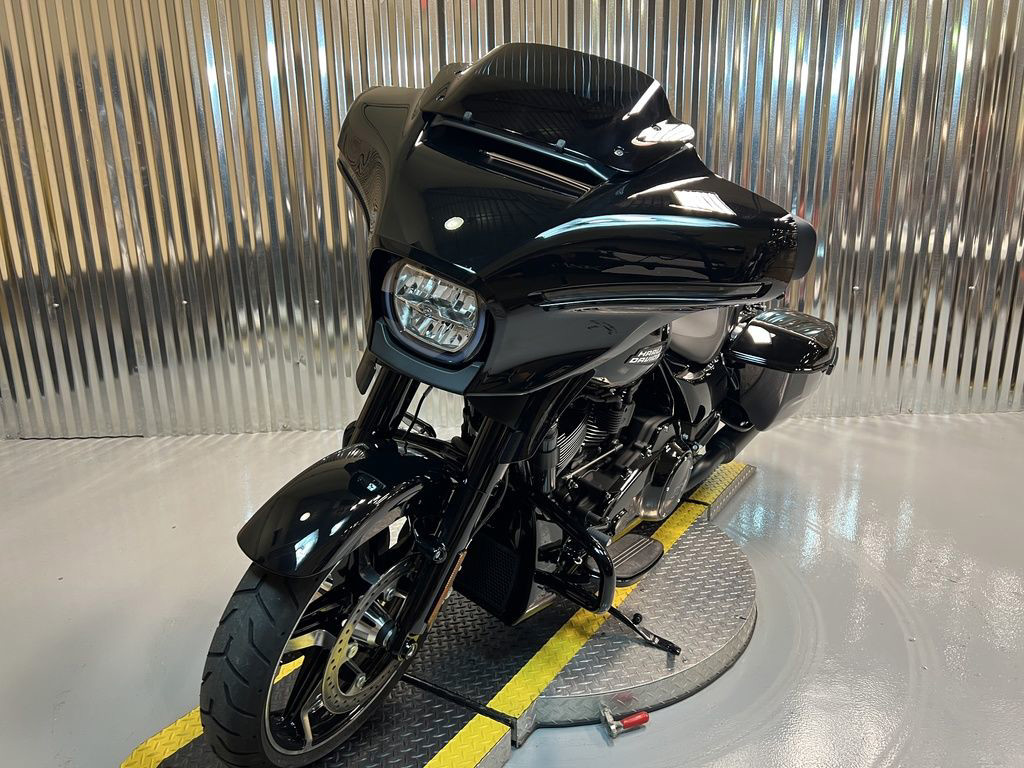 Street Glide®