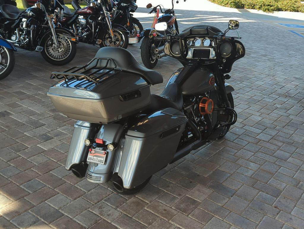 Street Glide® Special